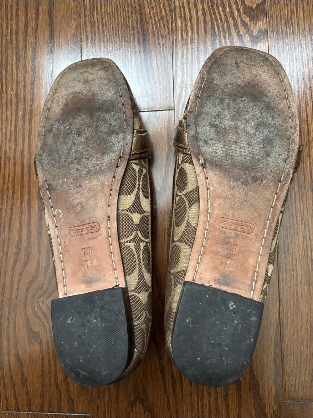 Coach Brown Signature Canvas Loafers with Gold Chain Trim - Picture 5 of 8